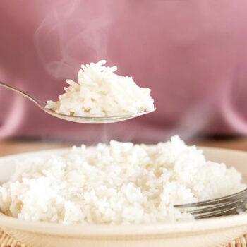 آیا واقعا برنج قهوه‌ای از برنج سفید بهتر است؟