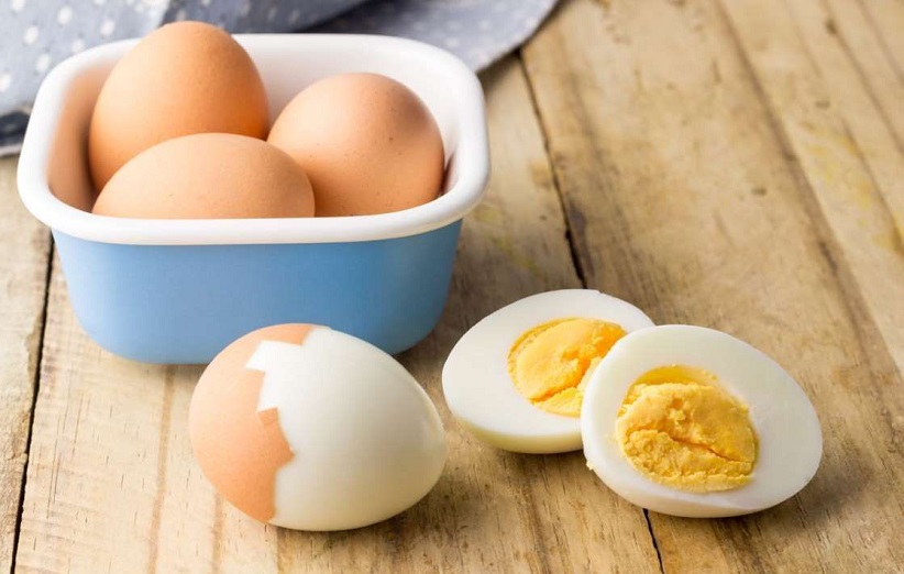 پخت تخم مرغ در مایکروویو ممنوع است 